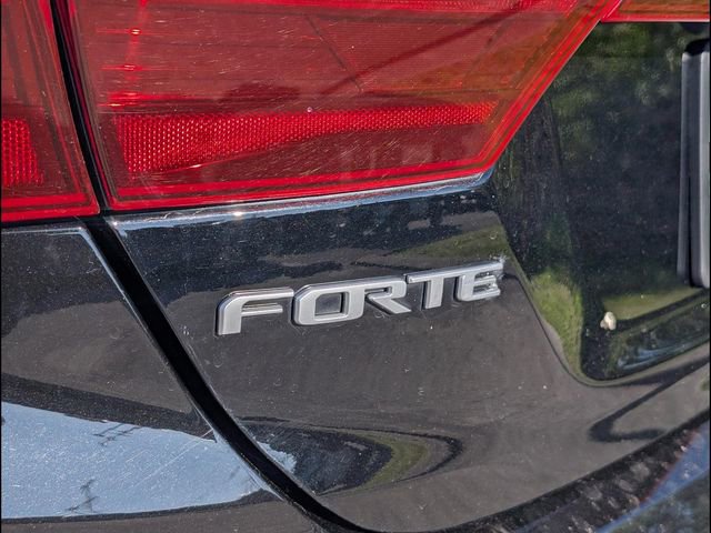 Used 2023 Kia Forte LXS image 16