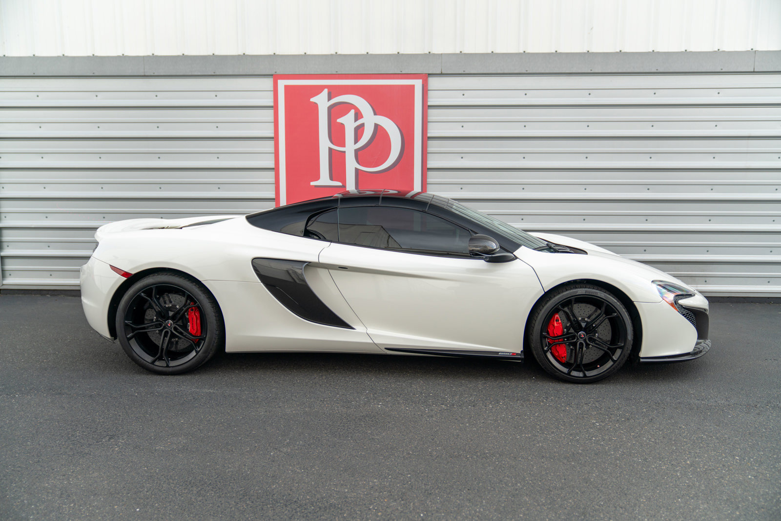 Used 2016 McLaren 650S Spider RWD image 59
