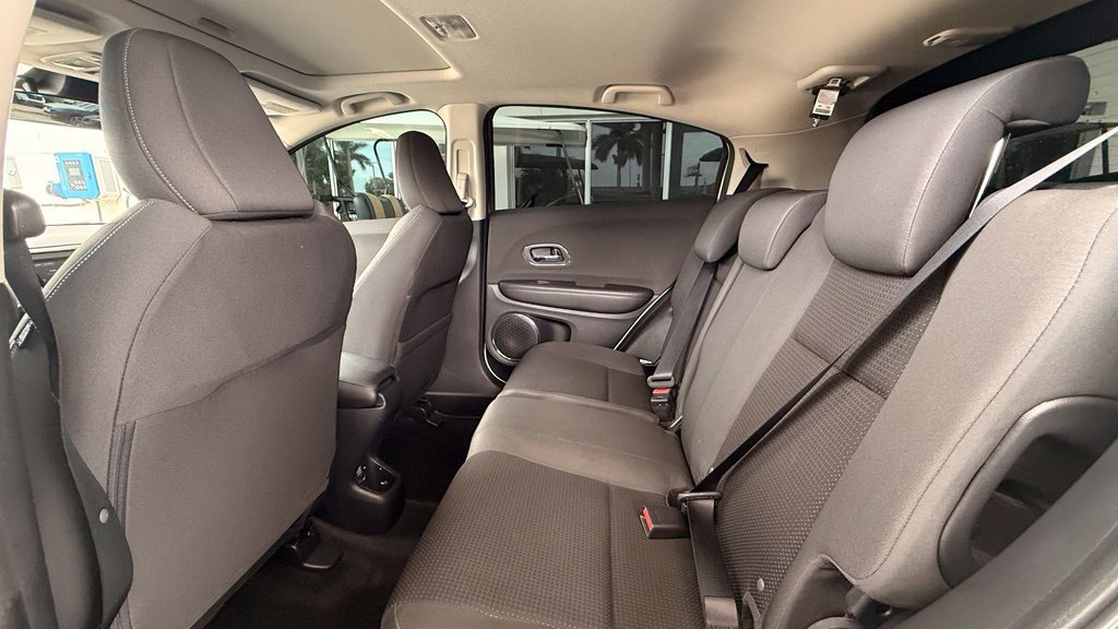Used 2021 Honda HR-V EX image 7