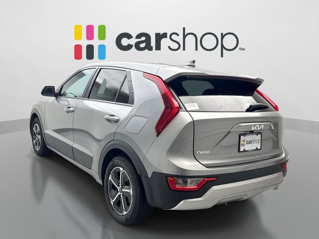 Used 2023 Kia Niro LX FWD image 3