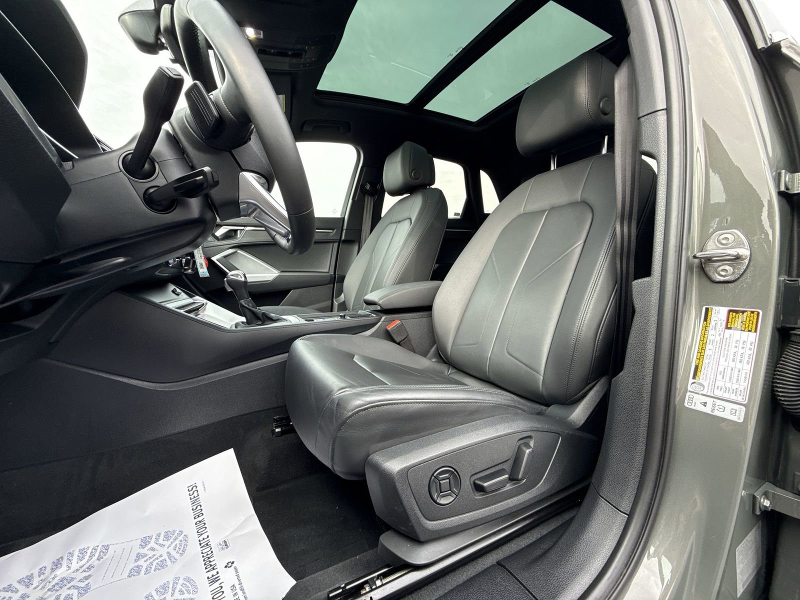 Used 2025 Audi Q3 2.0T Premium image 12