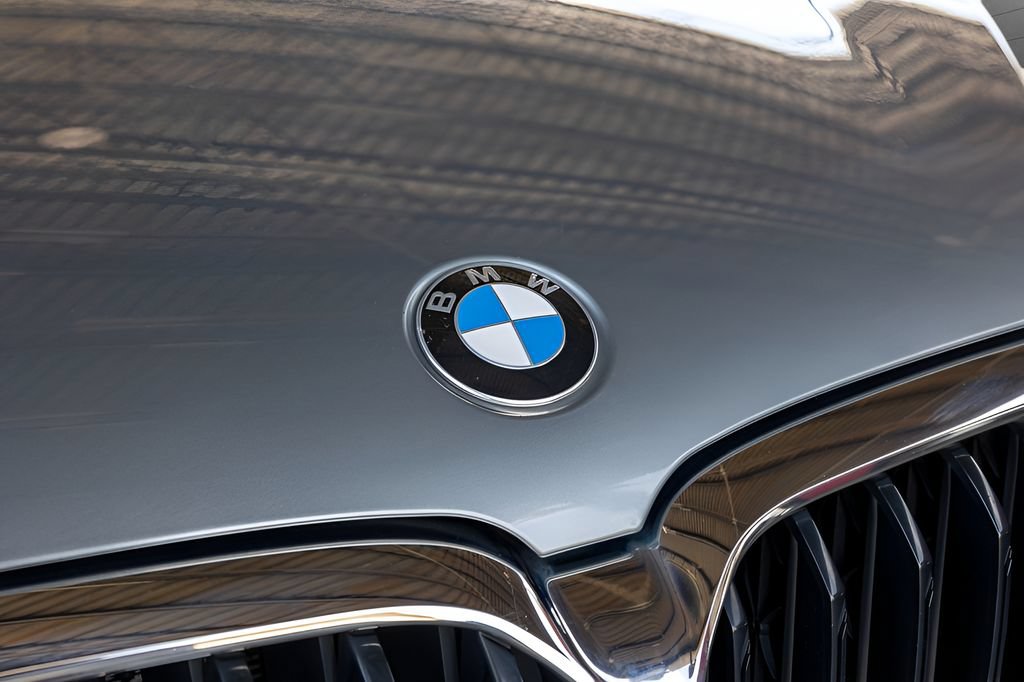 Used 2023 BMW 530i xDrive w/ Premium Package AWD/4WD image 15