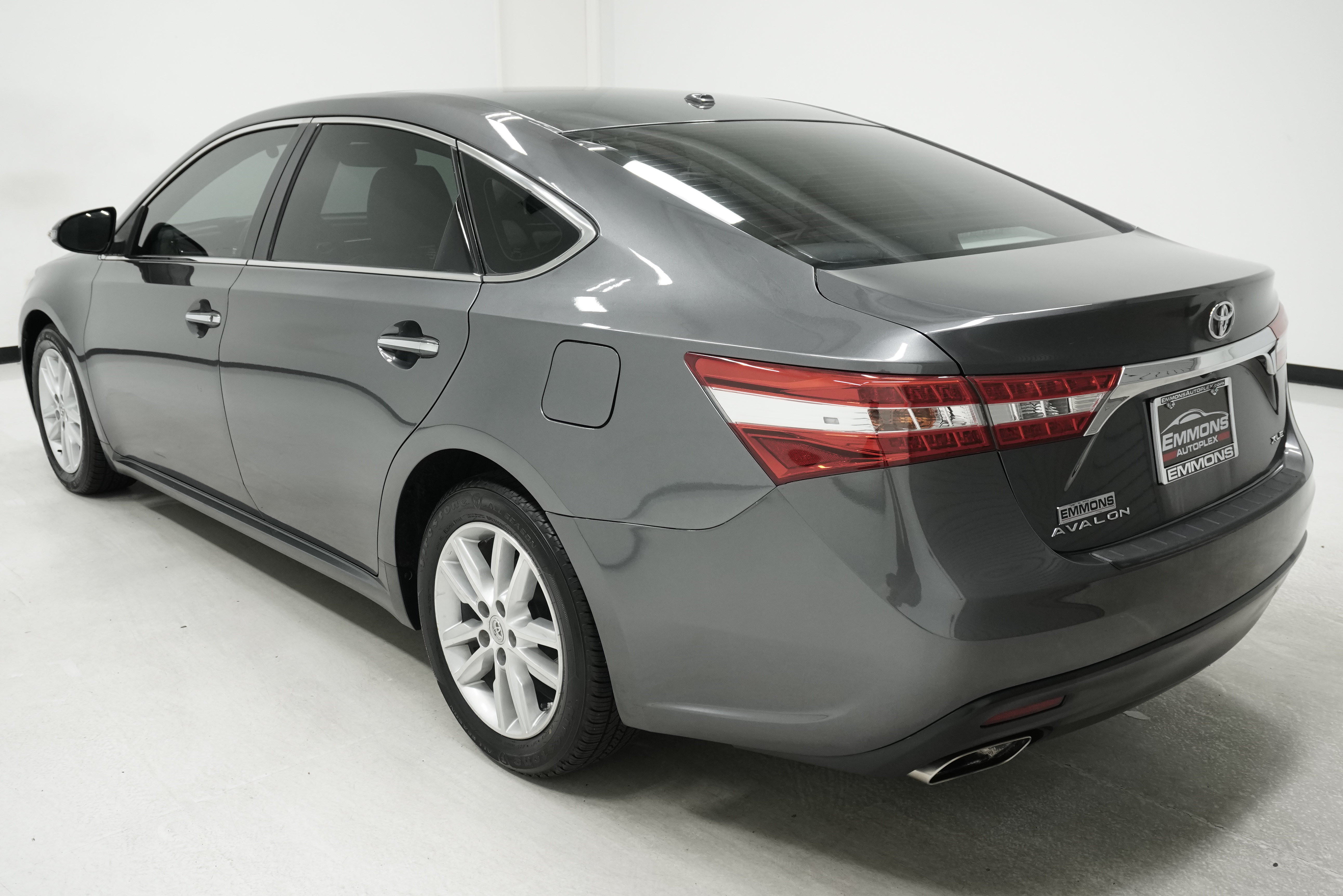 Used 2014 Toyota Avalon XLE Premium FWD image 6