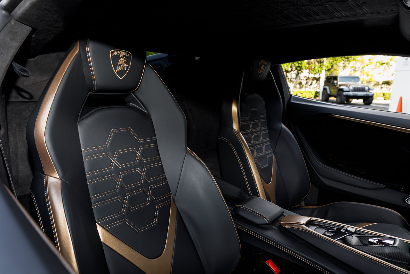 Used 2024 Lamborghini Revuelto AWD/4WD image 54