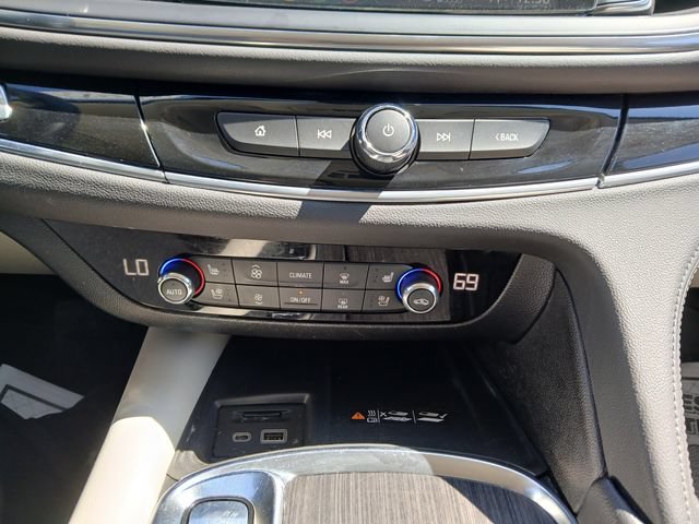 Certified 2024 Buick Enclave Avenir w/ Avenir Technology Package AWD/4WD image 25