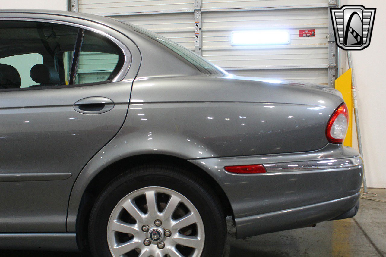Used 2002 Jaguar X-TYPE 2.5 image 13