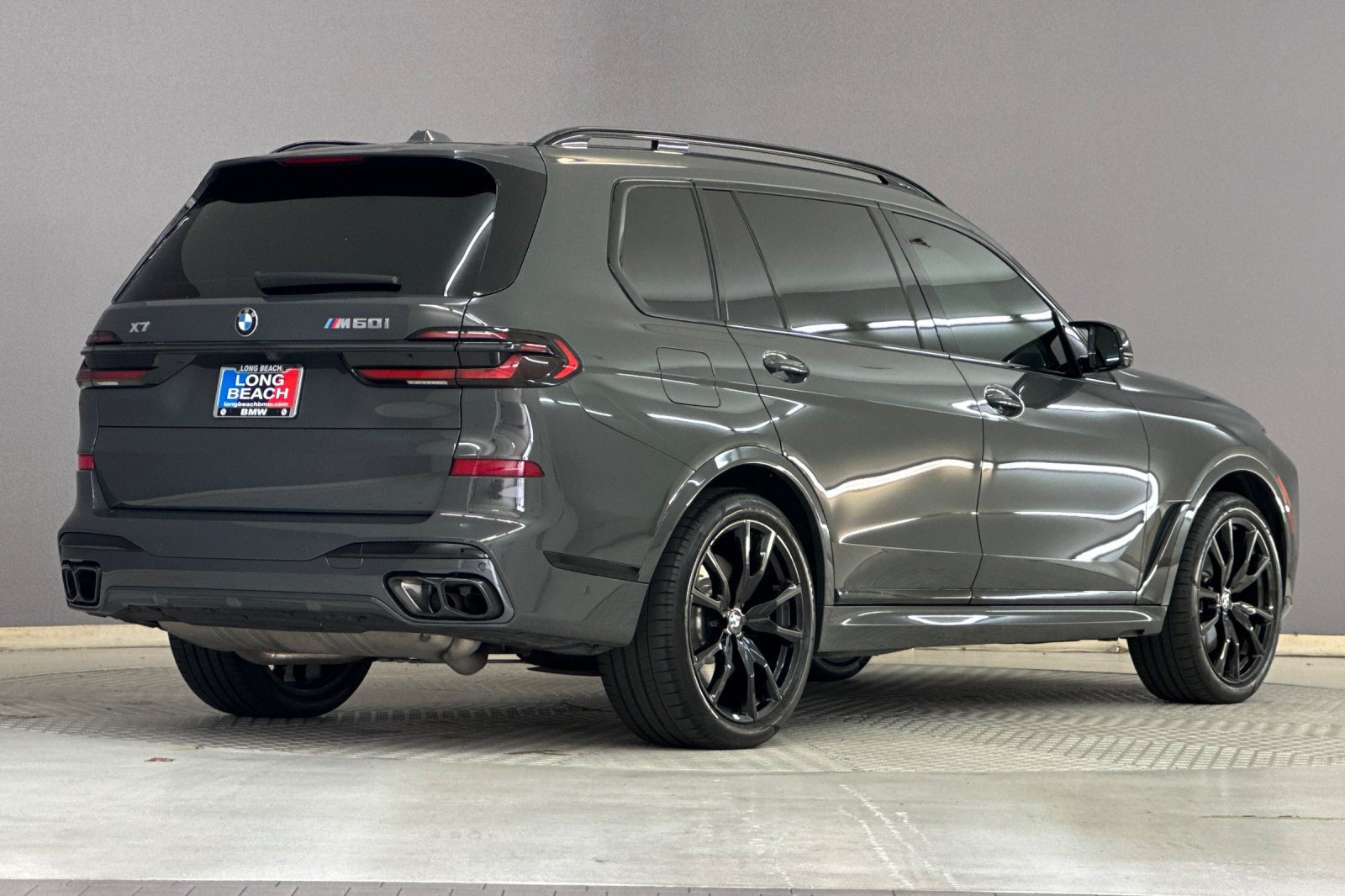 Certified 2025 BMW X7 M60i AWD/4WD image 8