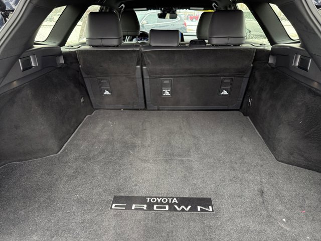 Certified 2025 Toyota Crown Signia w/ Tow-Hitch Package (TMS) image 29