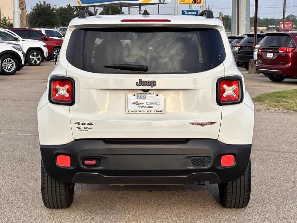 Used 2017 Jeep Renegade Trailhawk AWD/4WD image 8