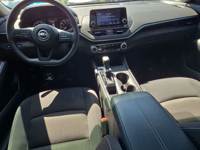 Used 2024 Nissan Altima 2.5 S FWD image 15