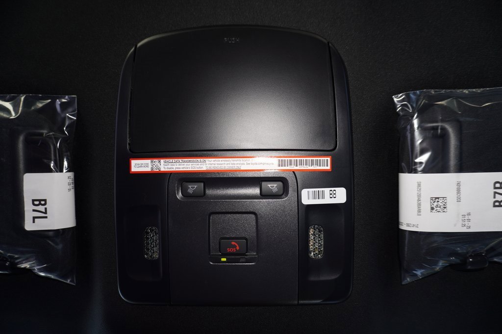 New 2026 Toyota Camry Hybrid image 17