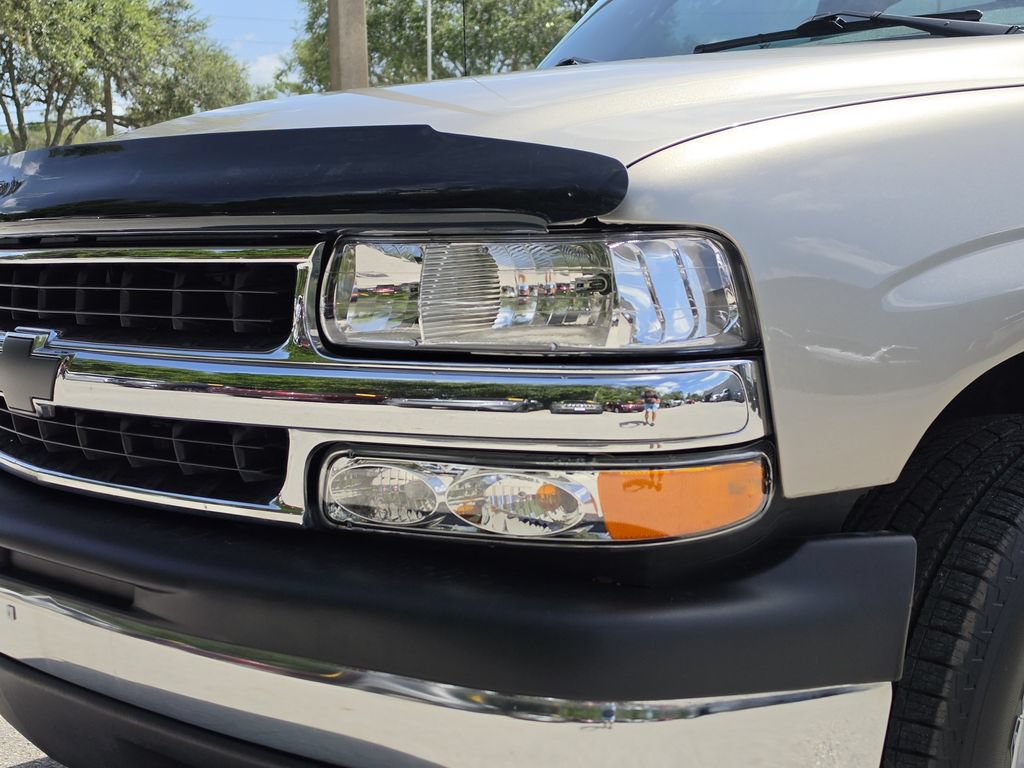 Used 2003 Chevrolet Tahoe LS AWD/4WD image 7