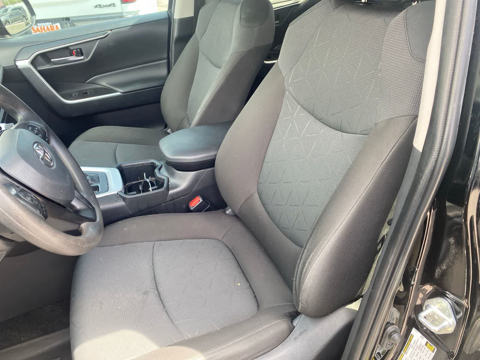 Used 2024 Toyota RAV4 XLE AWD/4WD image 11