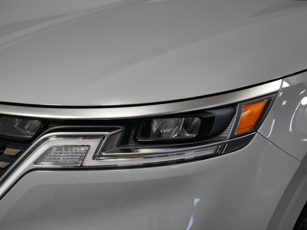 Used 2023 Kia Carnival SX FWD image 14