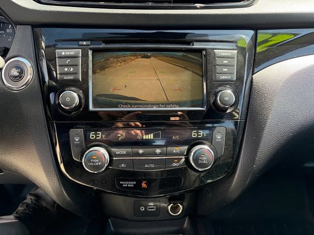 Used 2022 Nissan Rogue Sport SV AWD/4WD image 29