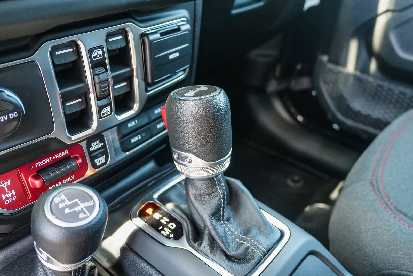 New 2026 Jeep Wrangler Unlimited Rubicon AWD/4WD image 19