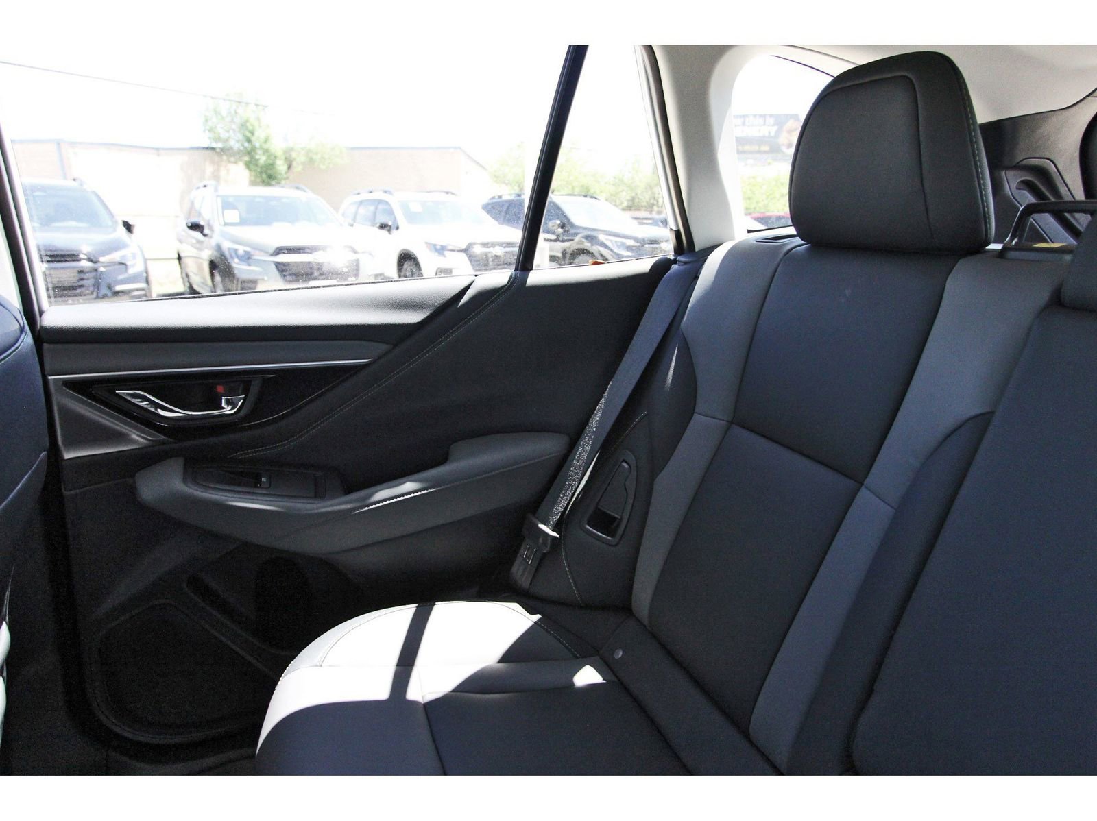 Certified 2025 Subaru Outback Onyx Edition image 11