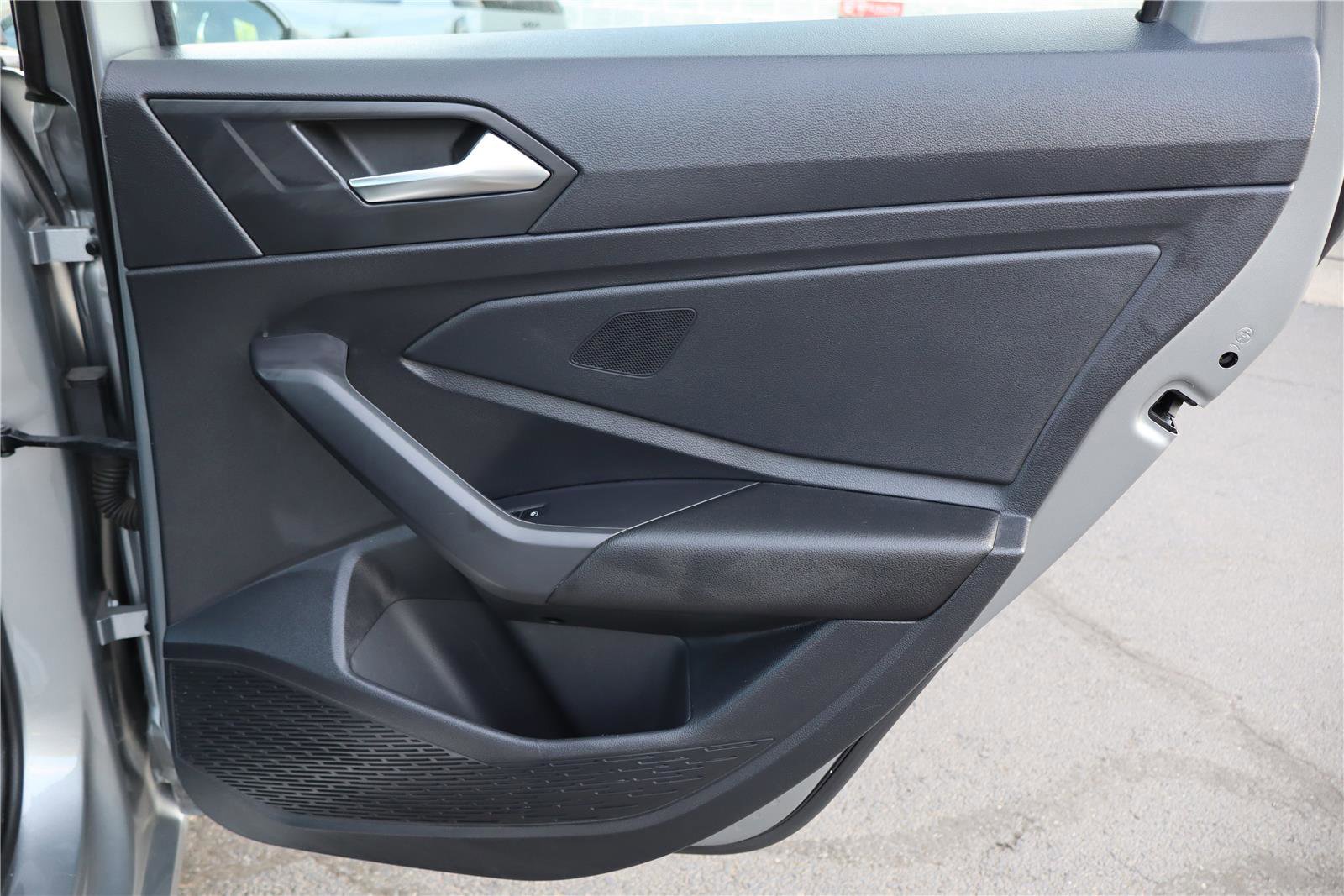 Used 2022 Volkswagen Jetta SE image 29