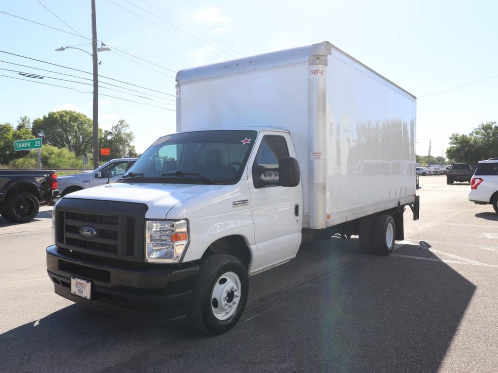 Certified 2024 Ford E-450 and Econoline 450 Super Duty w/ Power Windows & Locks Group image 10