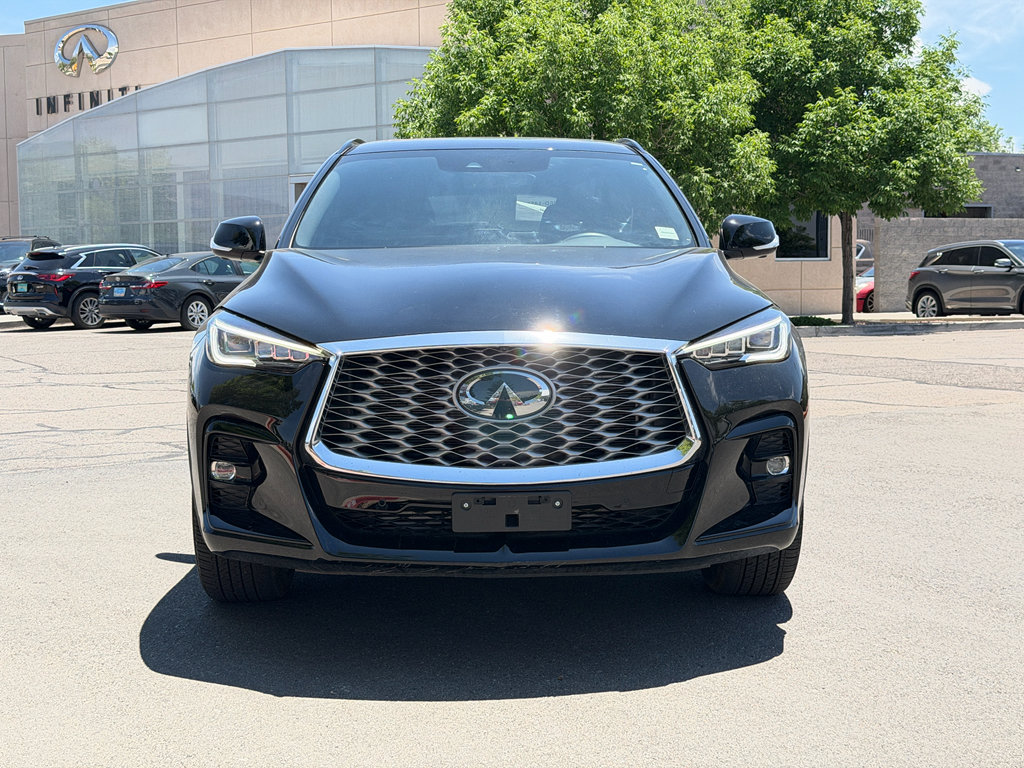 Used 2024 INFINITI QX55 Essential AWD/4WD image 2