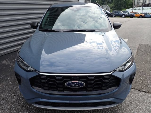 Used 2024 Ford Escape ST-Line w/ Tech Pack #1 AWD/4WD image 12