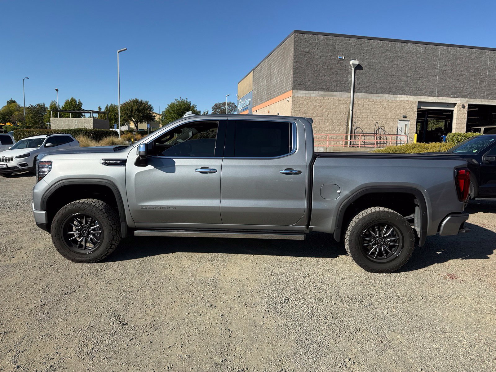 Used 2025 GMC Sierra 1500 Denali Ultimate AWD/4WD image 7