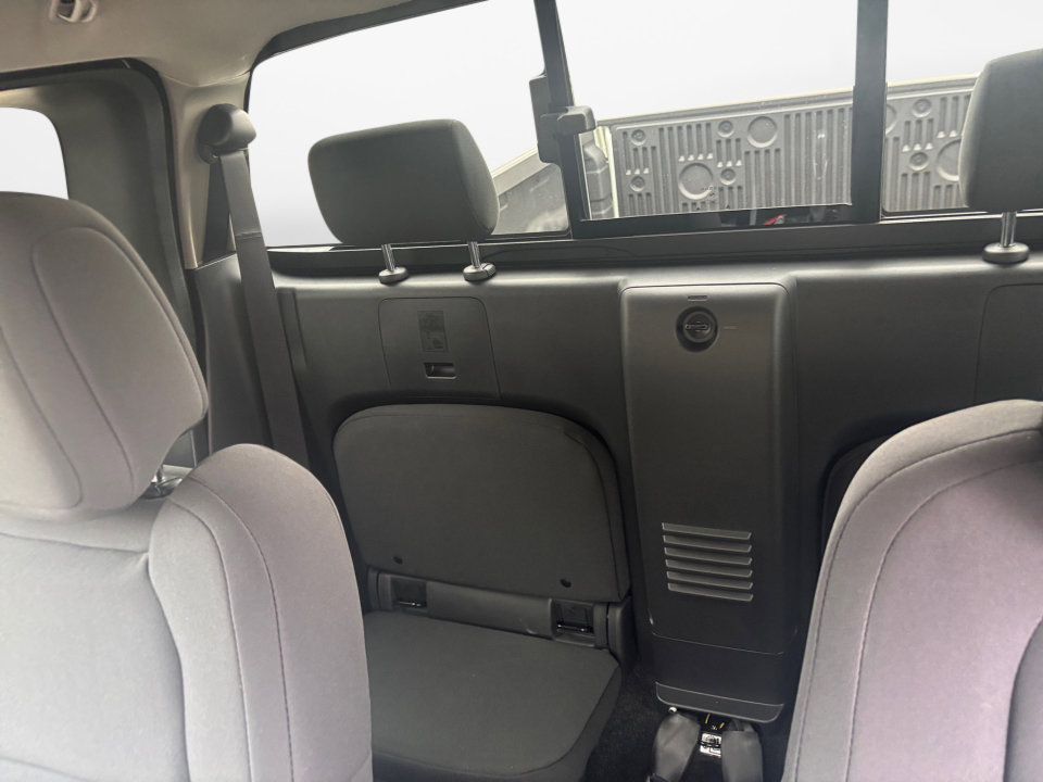 Used 2026 Nissan Frontier S w/ S Utility Package image 12