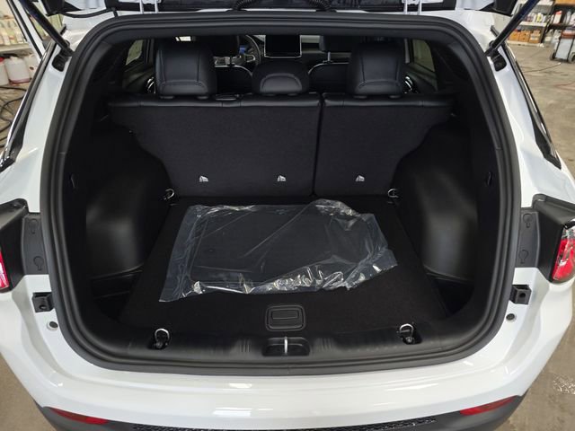 New 2026 Jeep Compass Latitude AWD/4WD image 13