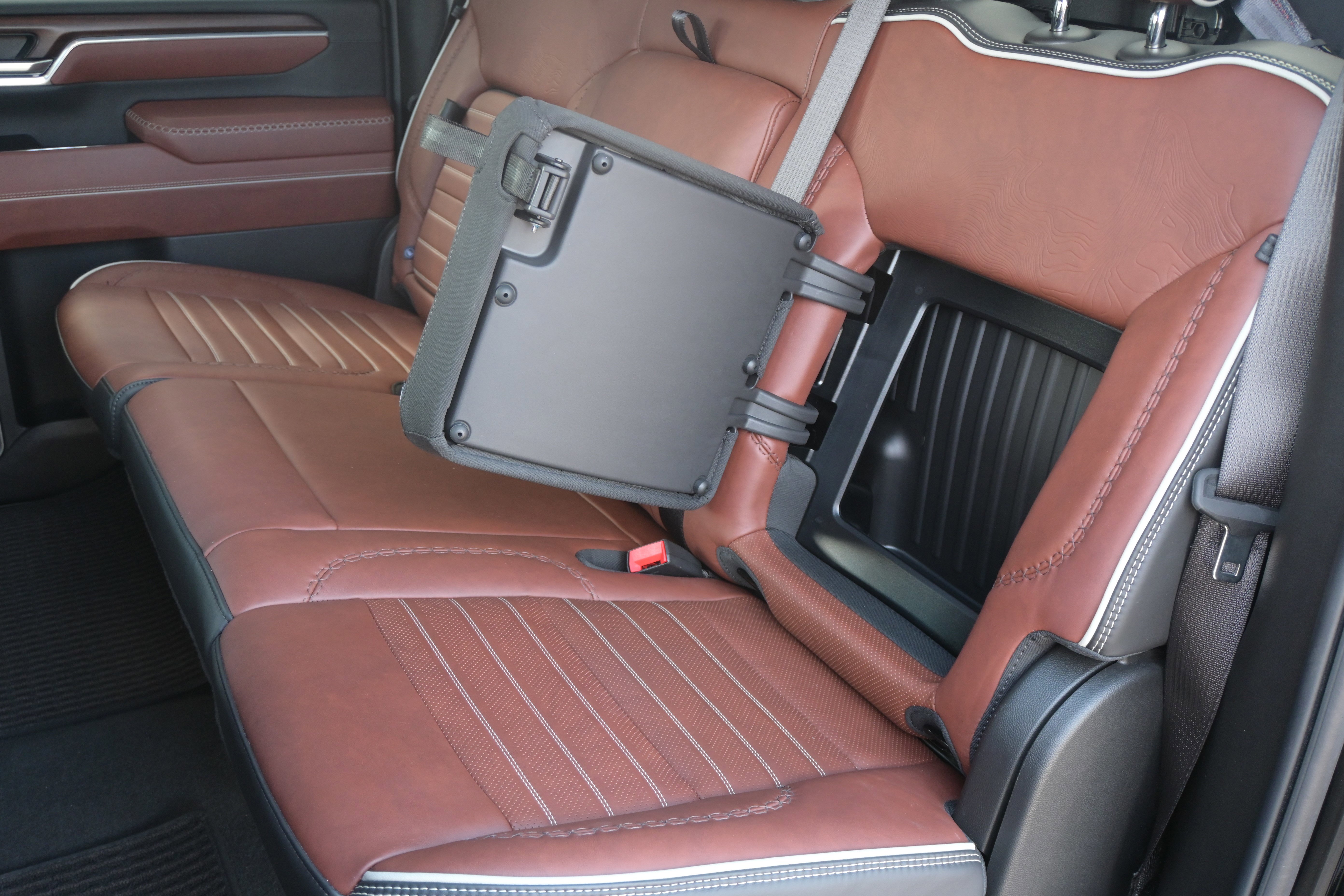 Used 2025 GMC Sierra 2500 Denali Ultimate image 33