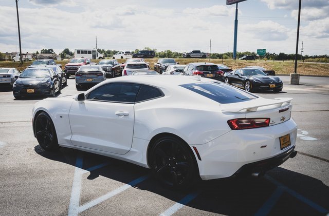 Used 2016 Chevrolet Camaro SS image 27