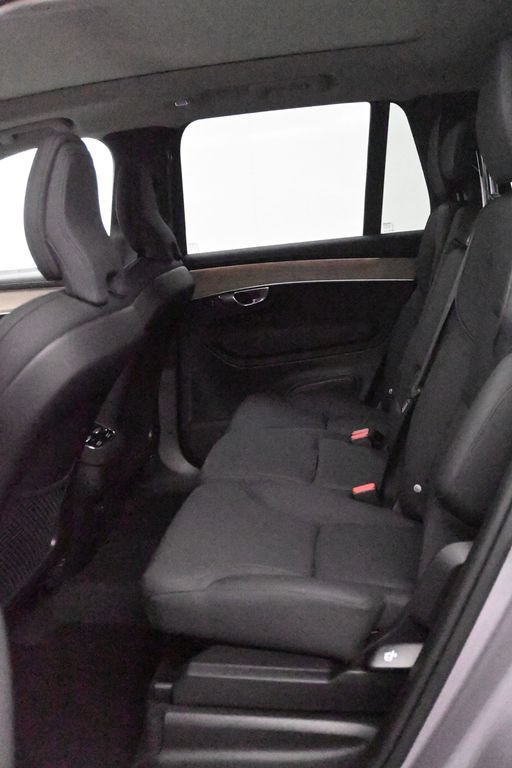 New 2026 Volvo XC90 B5 Plus AWD/4WD image 12