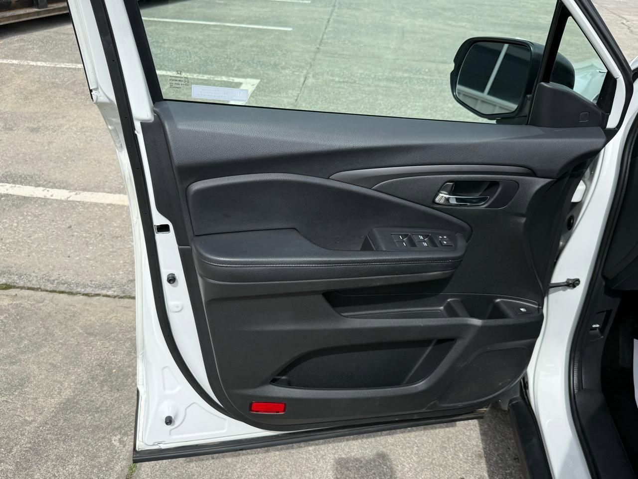 Used 2022 Honda Pilot Sport image 27