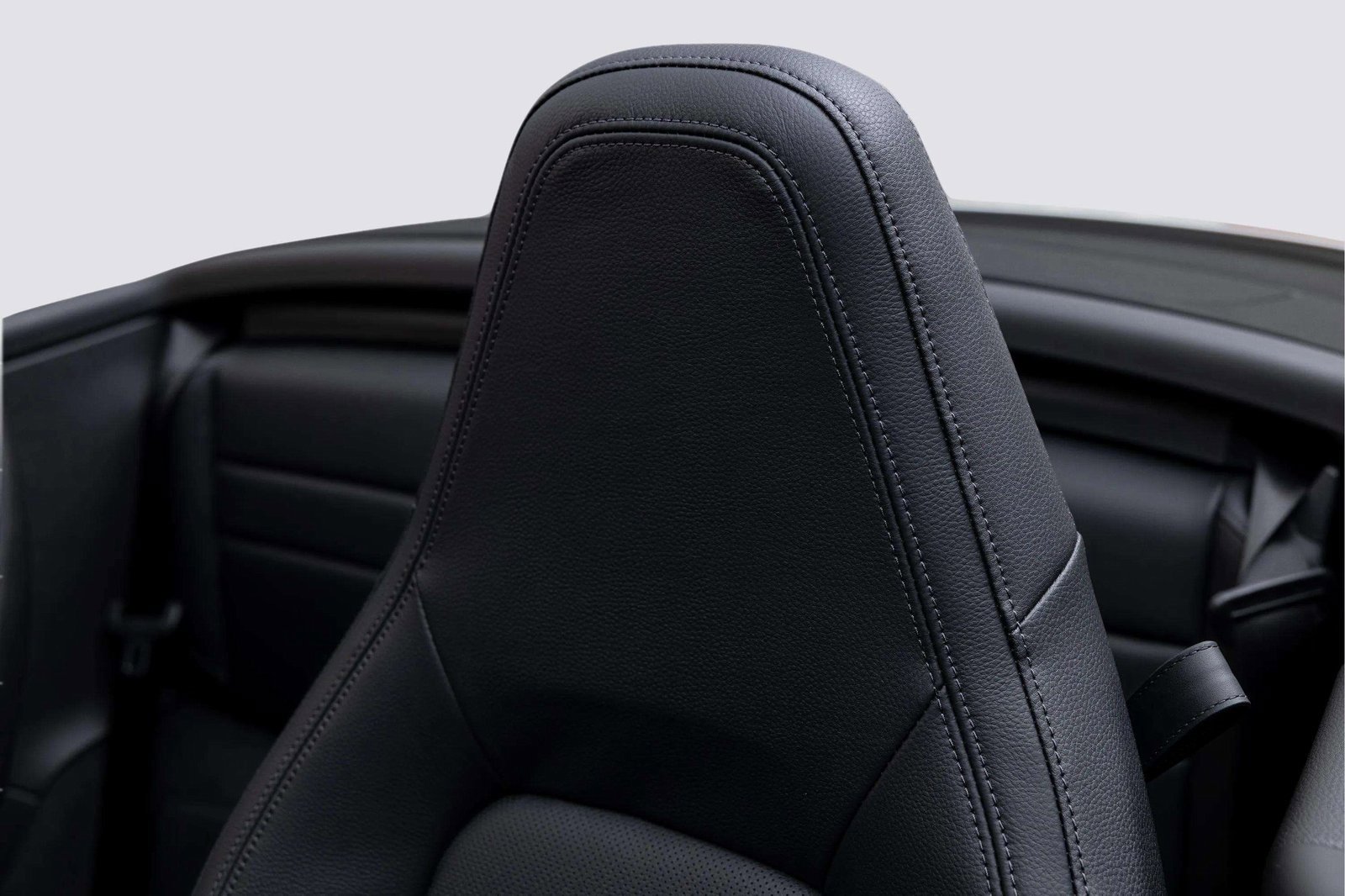 Used 2025 Porsche 911 Carrera image 19