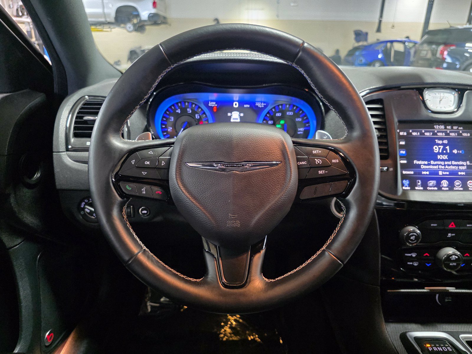 Used 2015 Chrysler 300 S RWD image 28
