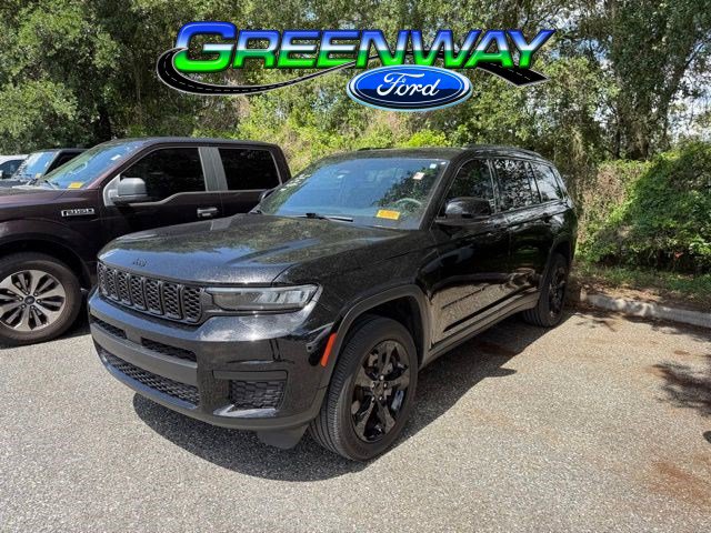 Used 2024 Jeep Grand Cherokee L Altitude AWD/4WD image 1