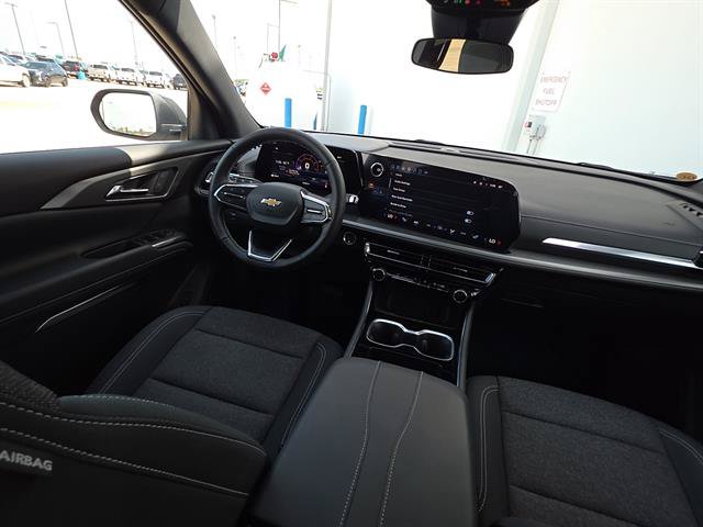 Used 2025 Chevrolet Traverse LT w/ Driver Confidence Package FWD image 12