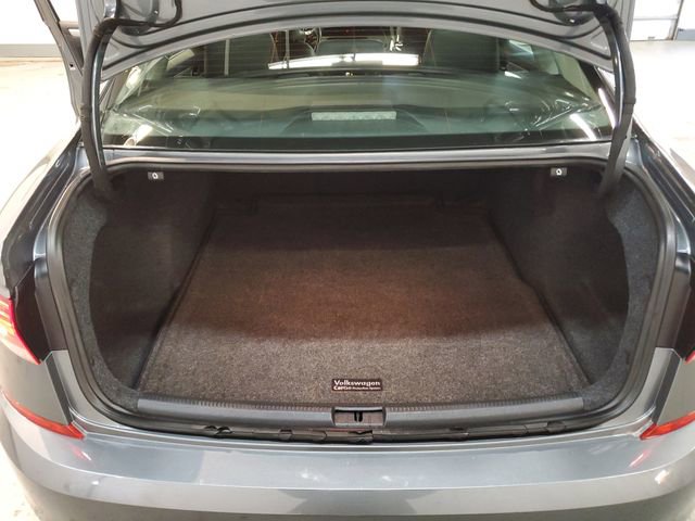 Used 2020 Volkswagen Passat 2.0T SE image 24