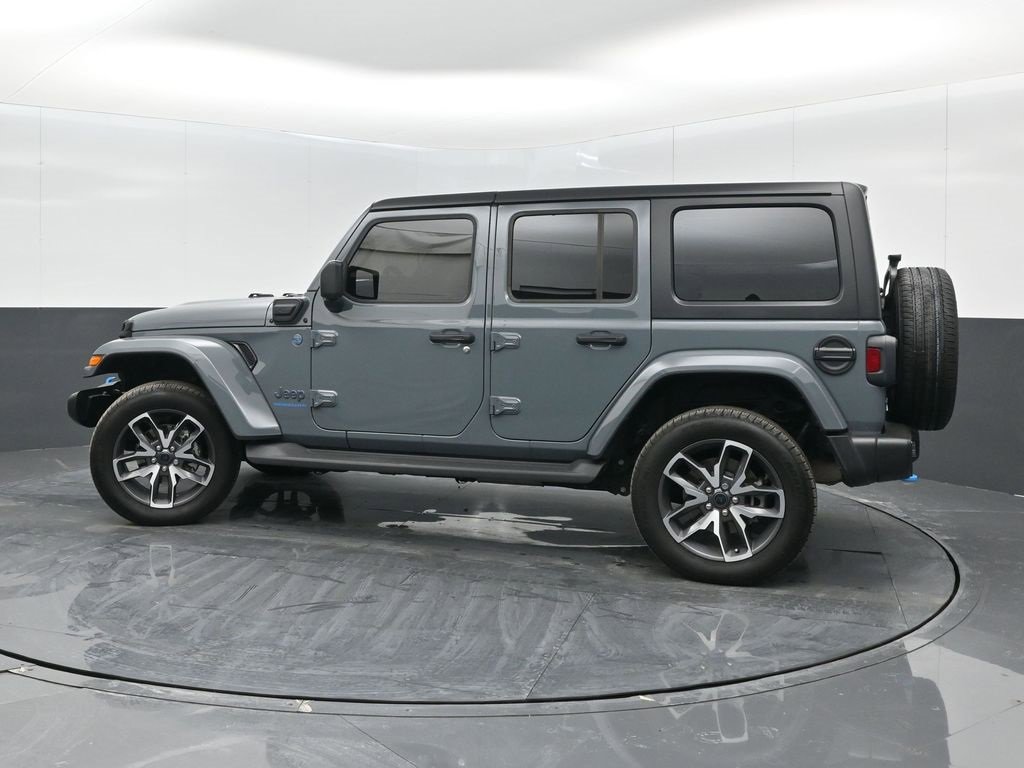 Used 2024 Jeep Wrangler Unlimited w/ Convenience Group image 5