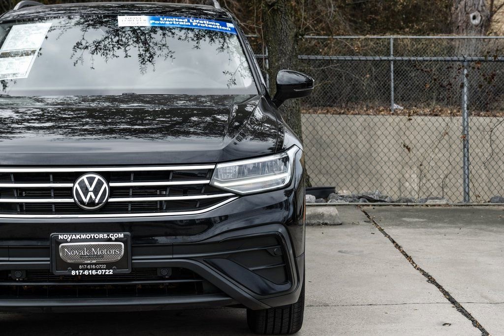 Used 2022 Volkswagen Tiguan SE image 62