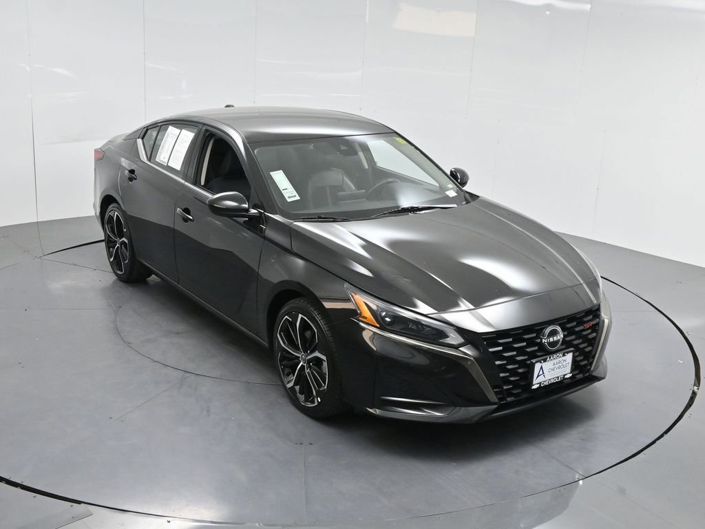 Used 2023 Nissan Altima 2.5 SR image 43