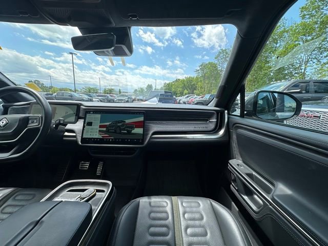 Used 2022 Rivian R1T Adventure AWD/4WD image 25