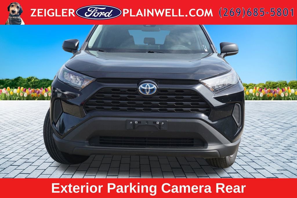 Used 2022 Toyota RAV4 LE AWD/4WD image 8