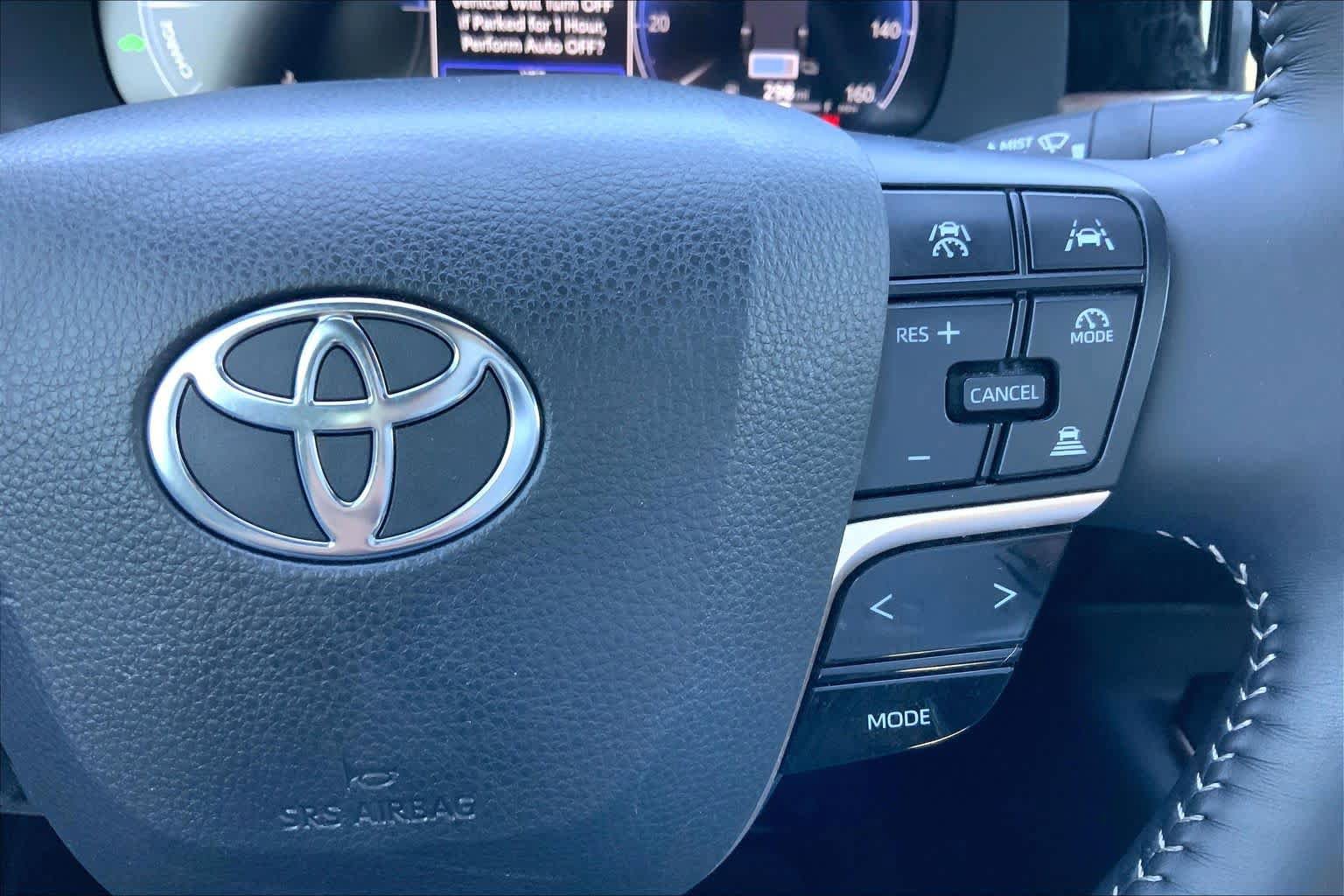 Used 2024 Toyota Crown AWD/4WD image 25