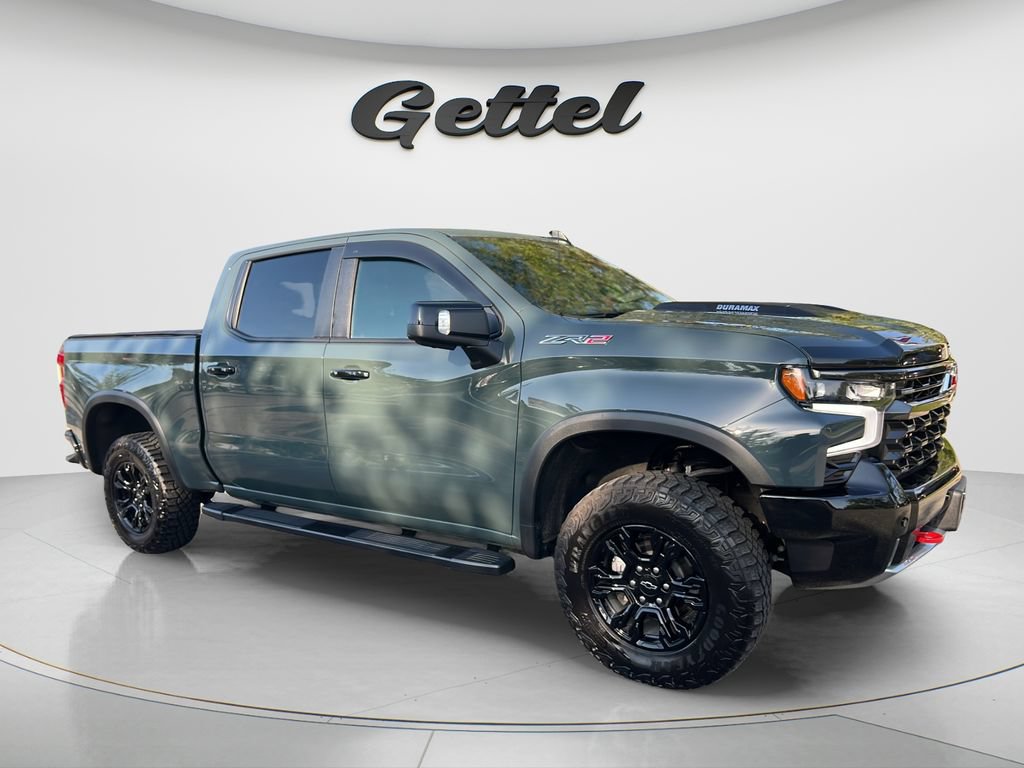 Used 2025 Chevrolet Silverado 1500 ZR2 w/ Technology Package AWD/4WD image 3