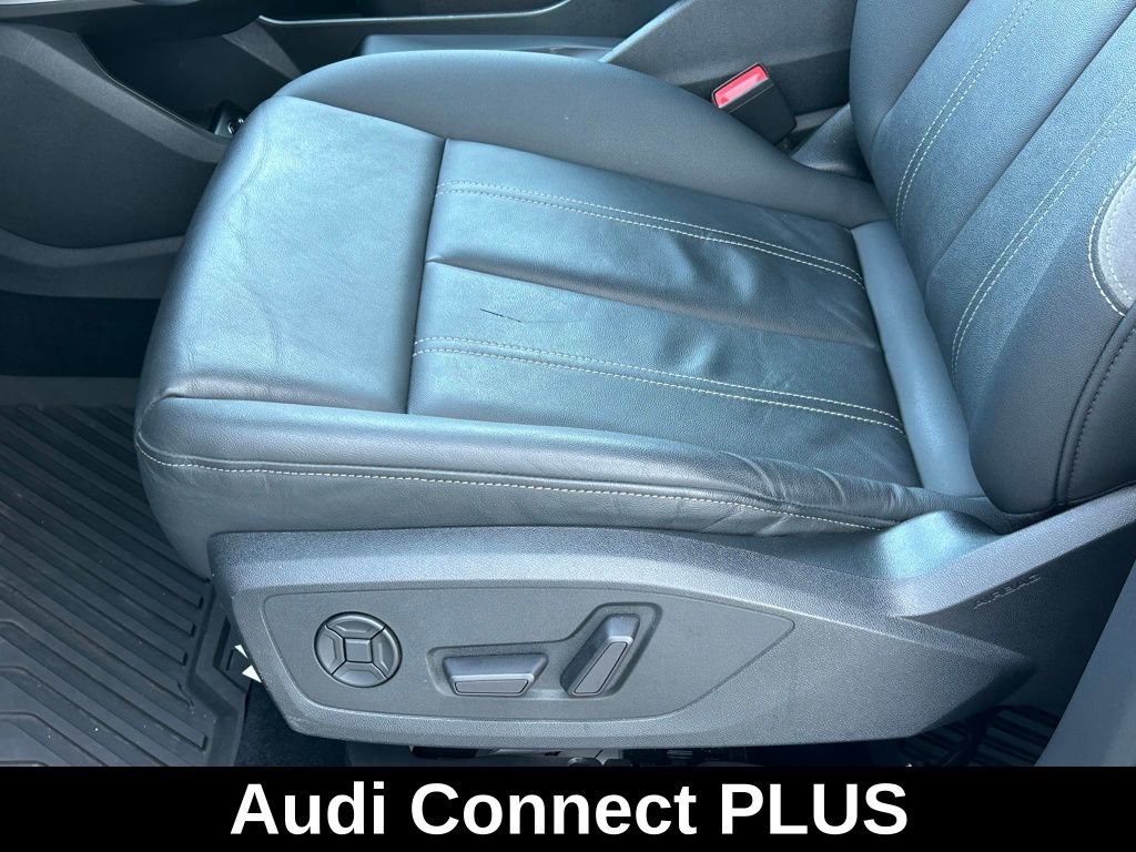 Used 2023 Audi Q4 e-tron Prestige w/ Black Optic Package image 17