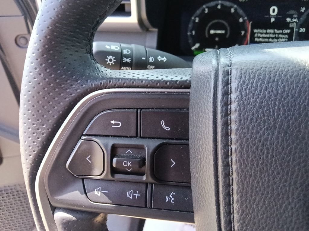 Used 2025 Toyota 4Runner TRD Off-Road AWD/4WD image 18