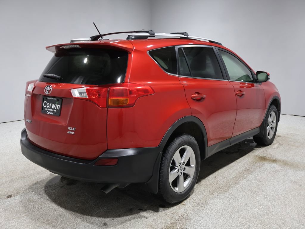 Used 2015 Toyota RAV4 XLE image 2