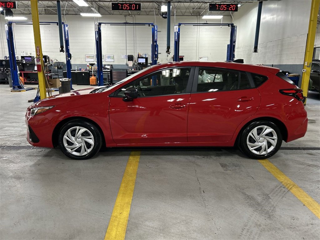 Certified 2025 Subaru Impreza 2.0i image 5