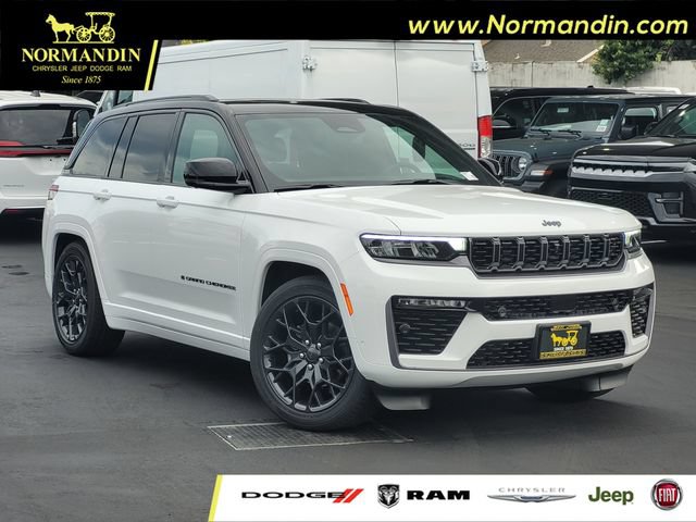 New 2026 Jeep Grand Cherokee Summit AWD/4WD image 1