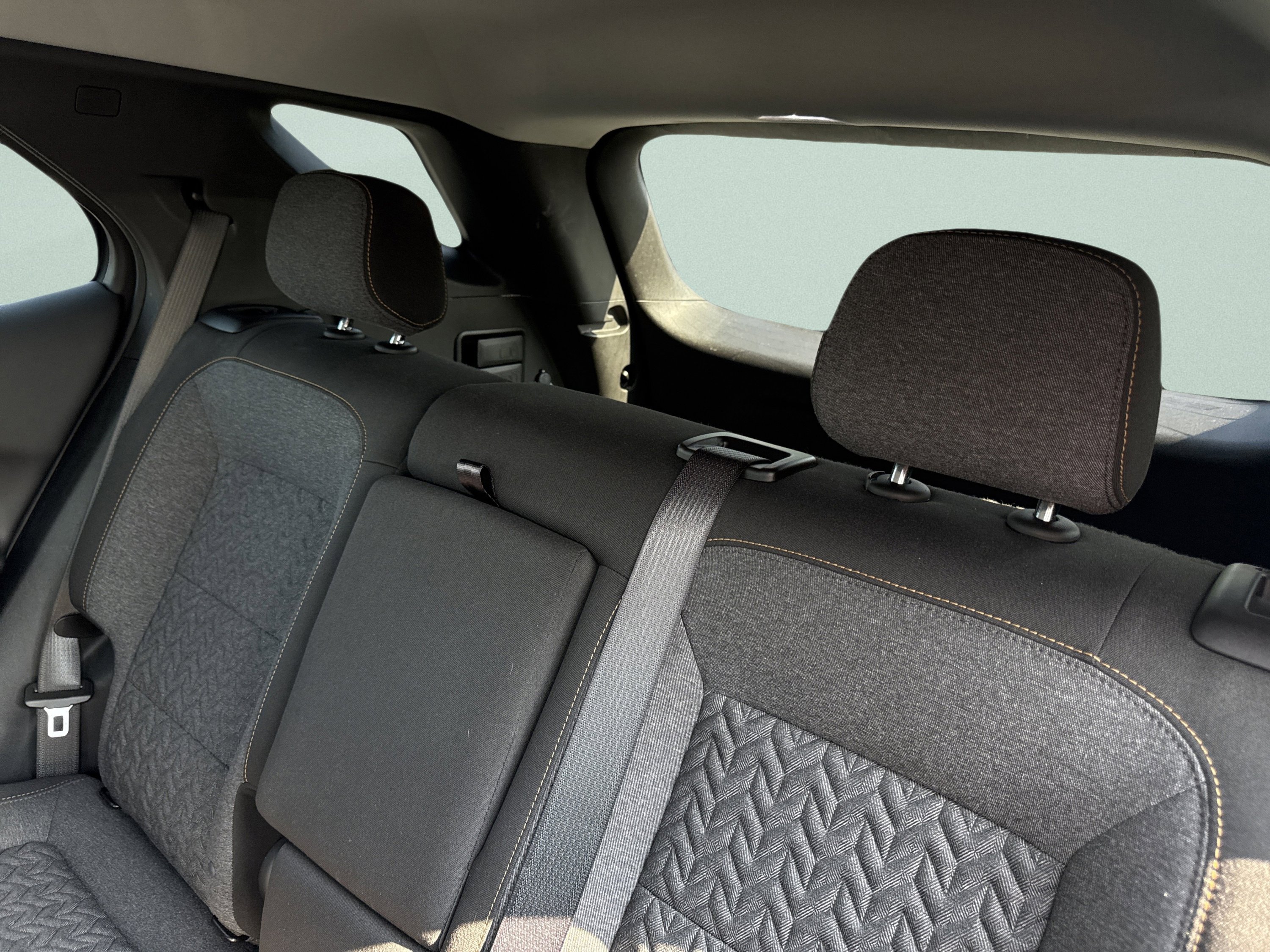 Used 2023 Chevrolet Equinox LT w/ LPO, Floor Liner Package image 46